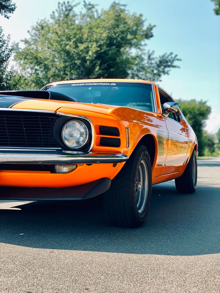 US Car mieten Ford Mustang 70 er Coupé in Bad Oldesloe