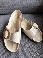 Birkenstock Big Buckle Madrid 38 ecru high shine Hessen - Wölfersheim Vorschau