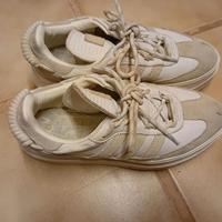 Adidas  Yvi Park SchuheGröße 40,5 Baden-Württemberg - Mühlhausen-Ehingen Vorschau