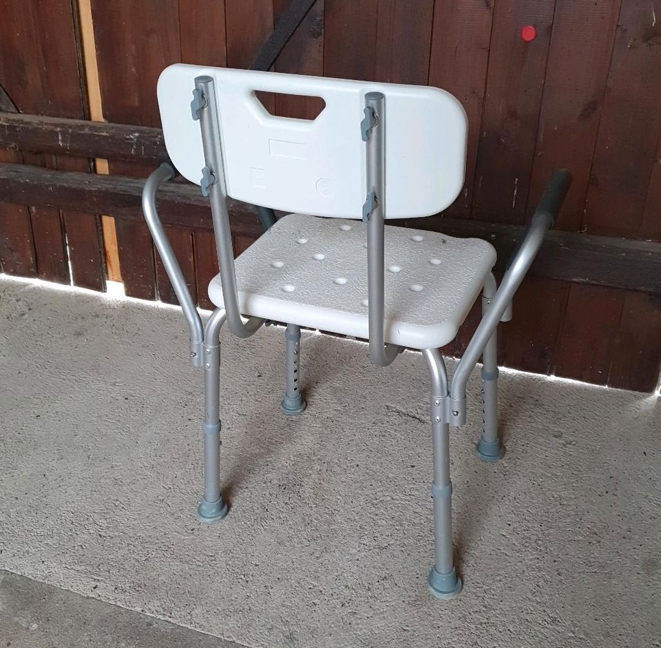 Duschstuhl Pflegestuhl Duschhocker Stuhl stabil in Vogelsberg (bei Sömmerda)