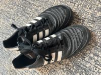 Adidas Hallenschuhe Fussball Handball Grösse 39 2/3 Baden-Württemberg - Laupheim Vorschau