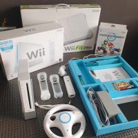 Nintendo Wii mit Zubehör + 8 Spiele Berlin - Spandau Vorschau