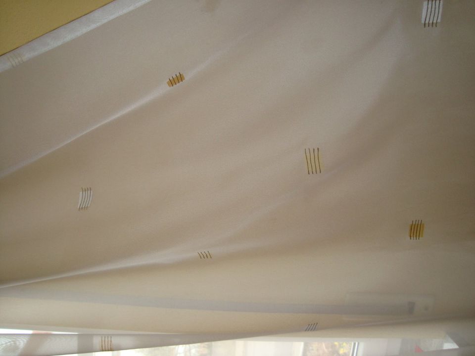 2 Schlaufenschals, Vorhang, weiß mit kleinem Muster in Altendorf
