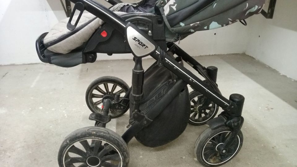 Kinderwagen mit Autoschale, annex sport in Ostrach