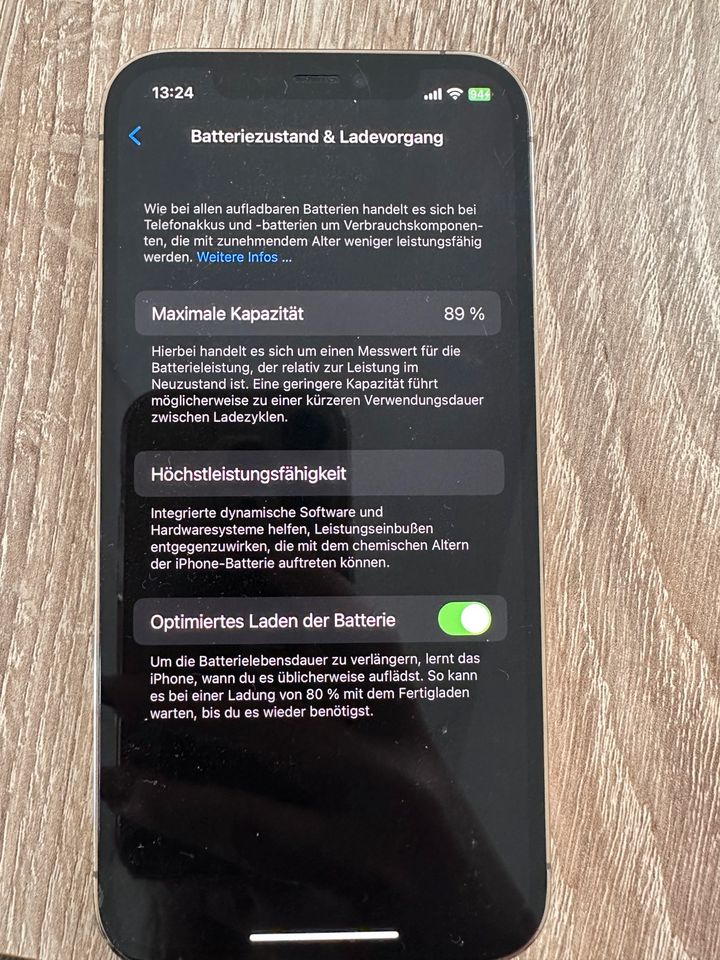 iPhone 12 Pro - Glas auf der Rückseite gesprungen in Ehingen Mittelfr