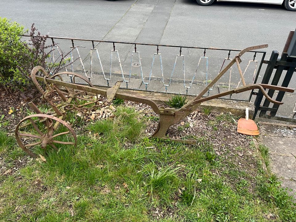 Ackerpflug Pflug zur Gartendeko in Bebra