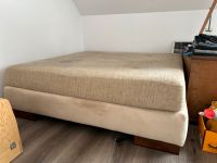 Sitzmöbel Ottomane beige 1,50 x 1,50 Leipzig - Leipzig, Südvorstadt Vorschau