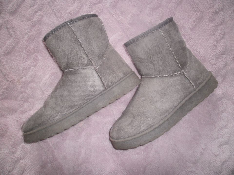 Winter Boots grau in Neumünster