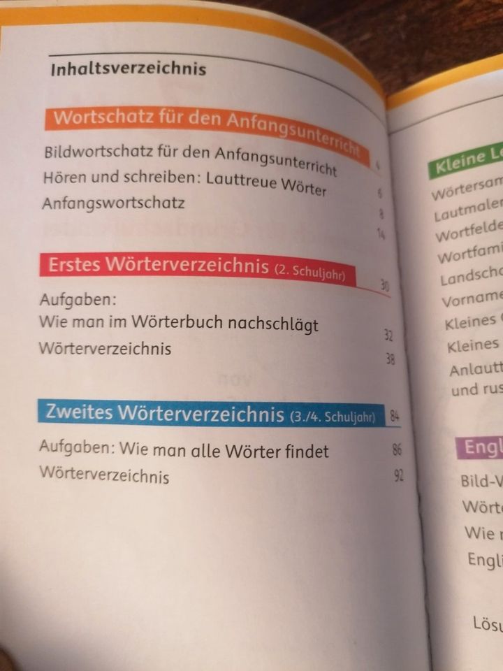 Taschenbuch - Von A bis Zett - Wörterbuch für Grundschüler in Swisttal