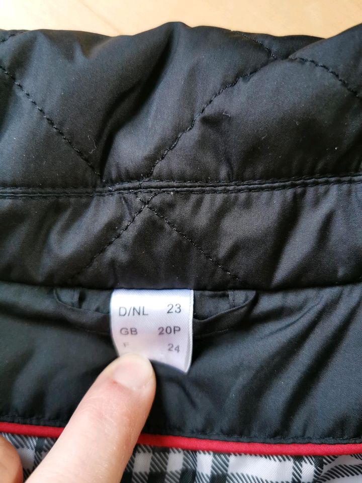 Damen Steppjacke Winterjacke Übergangsjacke, schwarz Gr. 23/48 in Drachselsried