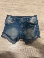 süße Mädchen Shorts kurze Jeans 122 Essen - Frillendorf Vorschau