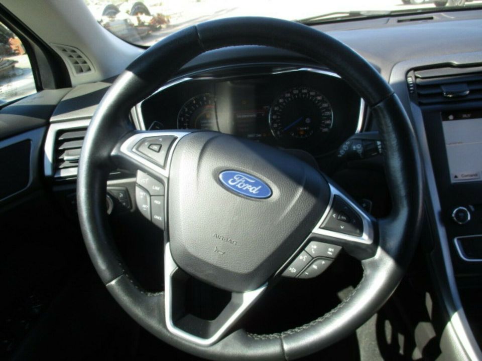 Ford Mondeo 2.0 TDCi Autm. Titanium Navi Kamera E6 in Eilenburg