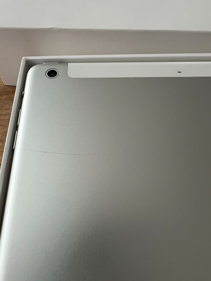 iPad Air Model A1475 in Oberschleißheim