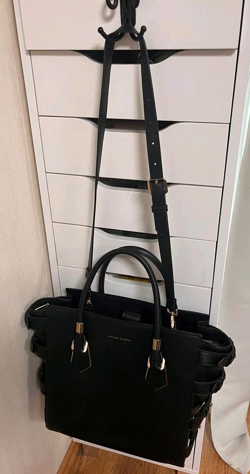 Charles & Keith Tasche schwarz NEU & ETIKETT in Eschweiler