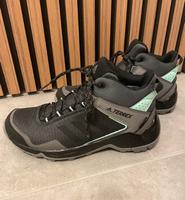 NEU! Adidas TERREX Wanderschuh/Trekkingschuh Gore-tex Bayern - Pottenstein Vorschau