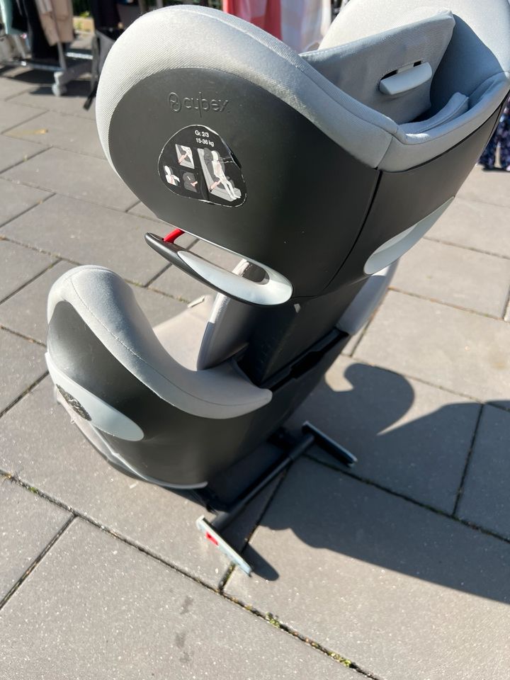 mehrere vorhanden Cybex Gold Kindersitz mit Isofix in Duisburg