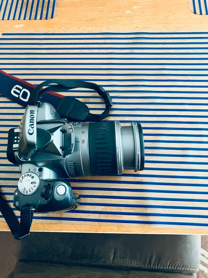 Canon EOS 300 Spiegelreflexkamera zu verkaufen! in Hamburg