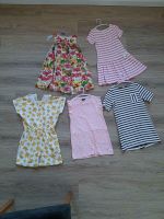 Mädchen Sommerkleider Königsmühle/Petit Bateau/Babyface Gr.116 Niedersachsen - Vechta Vorschau