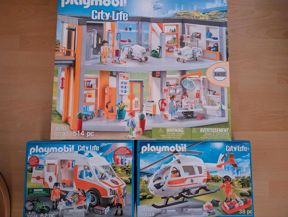 Playmobil Krankenhaus mit Krankenwagen und 2 Hubschrauber in Freisbach