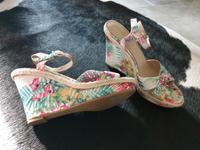 Sandale, Sandalette, Keilabsatz, 40 Hessen - Vellmar Vorschau