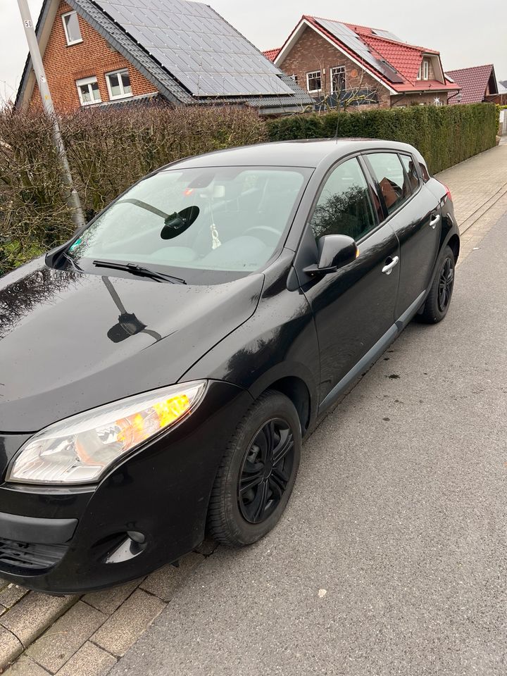 Renault Megane 3 (F) Schräghecklimosine, auf Wunsch HU neu in Ennigerloh