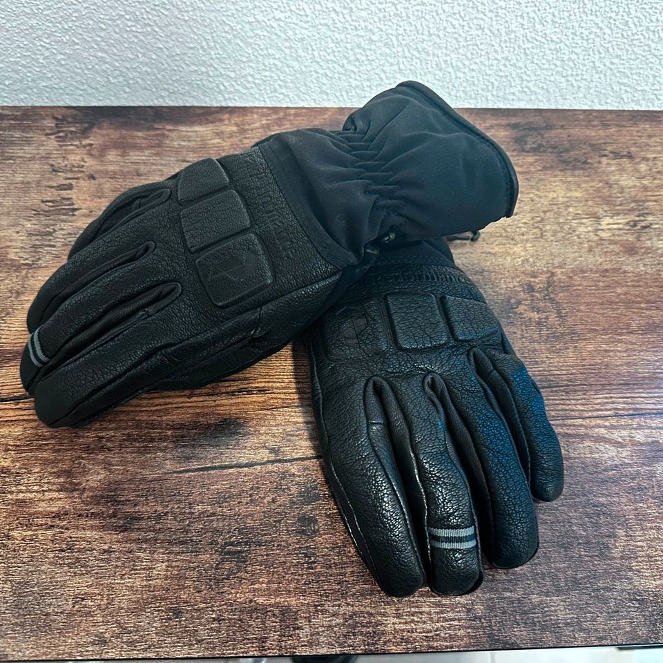 Peak Performance Black Light Handschuhe in München