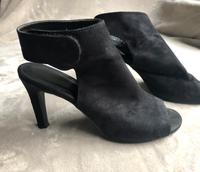 Schwarze Pumps/Sandalen von Graceland 38 in Velourleder Optik Nordrhein-Westfalen - Hürth Vorschau
