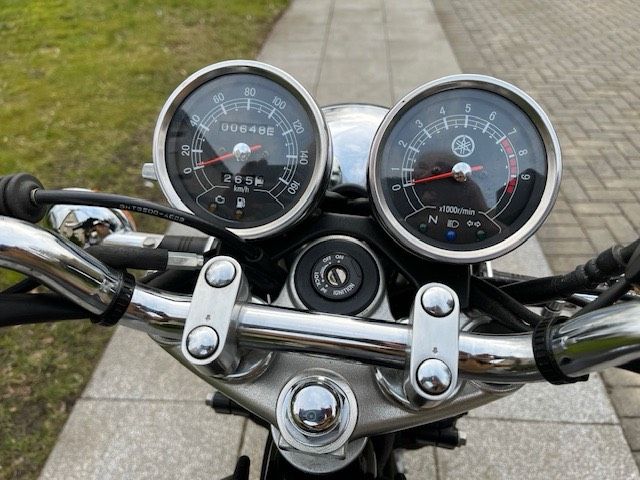 Yamaha SR 500 / SR 400 mit nur 648 km, wie neu. in Hamburg