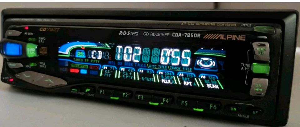 Alpine Autoradio CDA 7850R Hochwertiges Radio in Wallerfangen