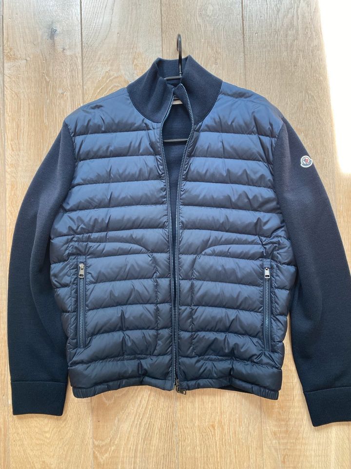 Moncler Jacke Moncler Strickjacke mit Wattierung navy Gr. Xl in Hamburg