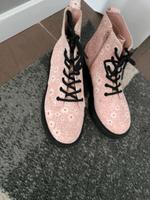 Damen Stiefel / Schuhe neuwertig super schön Niedersachsen - Pattensen Vorschau