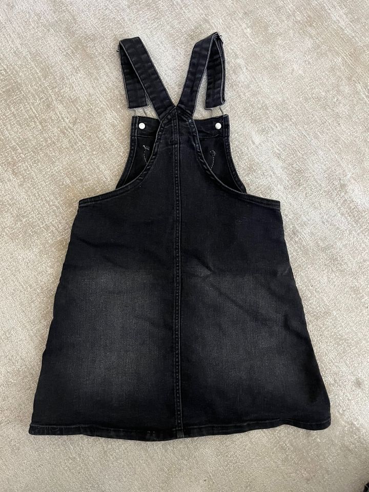 Kleid Latzrock Jeanskleid in Reinbek