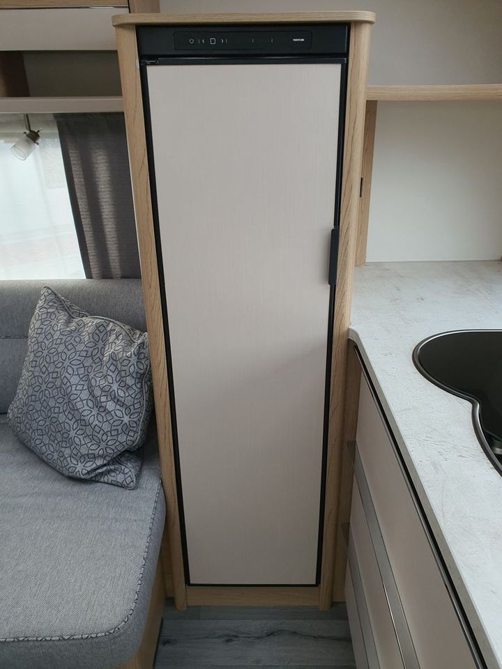 LMC Vivo 580 D /TV/Französisches Bett/Frontküche in Osterrönfeld