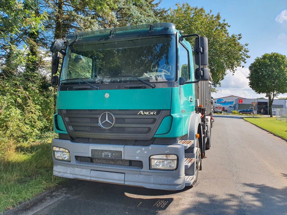 Mercedes-Benz 1824 Axor 1.Hand V²AKipper Kran Funk. Tierkörper in Schneverdingen