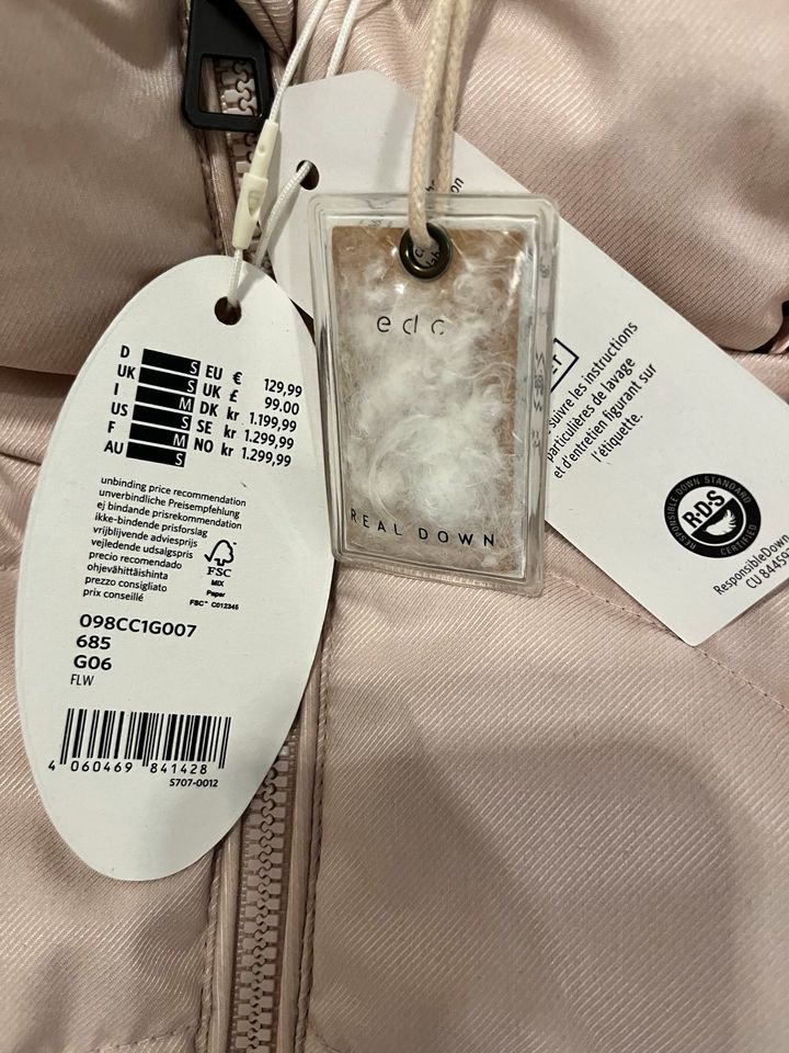 Esprit Daunenjacke in rosa  Neu, NP 129,99 Euro in Zeil