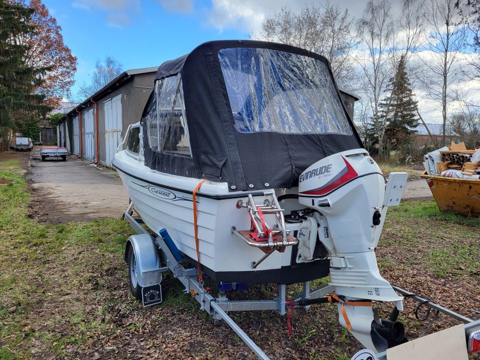 Motorboot, Crescent 5,50 m, Kajütboot, Sportboot, Trailer in Berlin