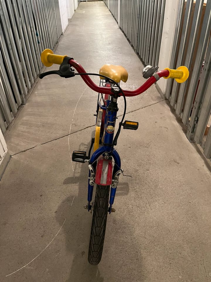 Kinderfahrrad 16 Zoll mit Schutzräder in Nürnberg (Mittelfr)