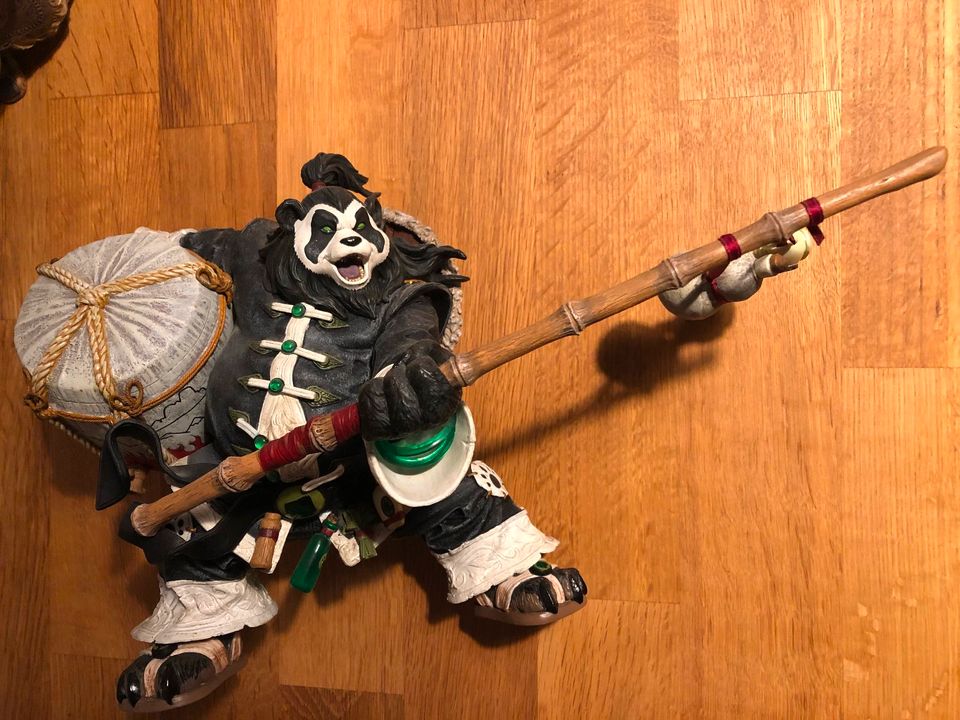 Pandaren Brewmaster Chen Stormstout World of Warcraft Figur in Sindelfingen