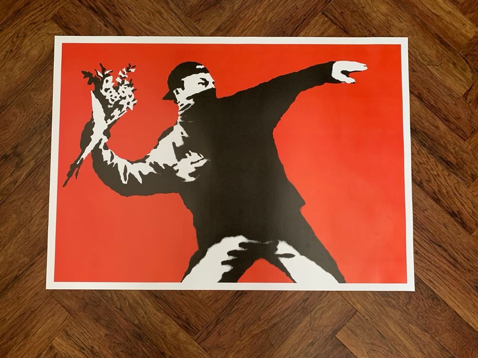 Banksy, Poster, Plakate, Bild, Blumenwerfer, Laugh now (60x84) in Goch