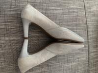 Elegante und bequeme Schuhe in silber/graufarbig, Größe 6, Gabor Bayern - Mainburg Vorschau