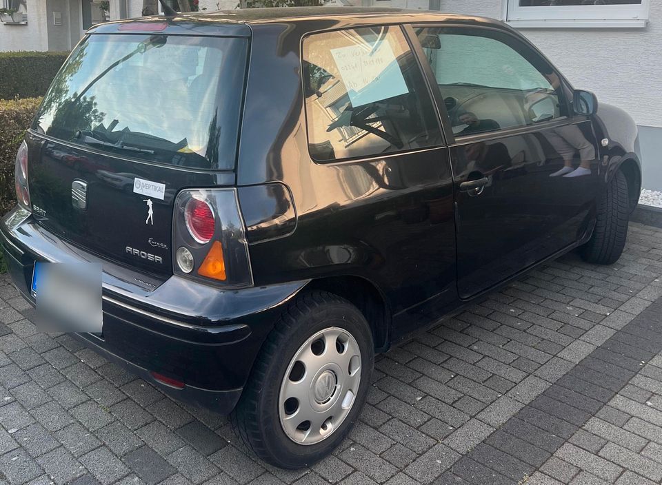 Seat Arosa schwarz Bj. 2004 in Troisdorf