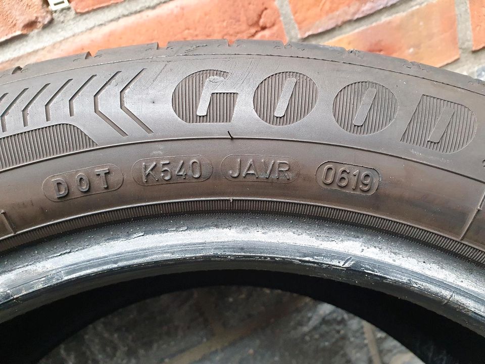 2 Sommerreifen 225 / 50 R17 Good Year Efficient Grip Run Flat in Gütersloh