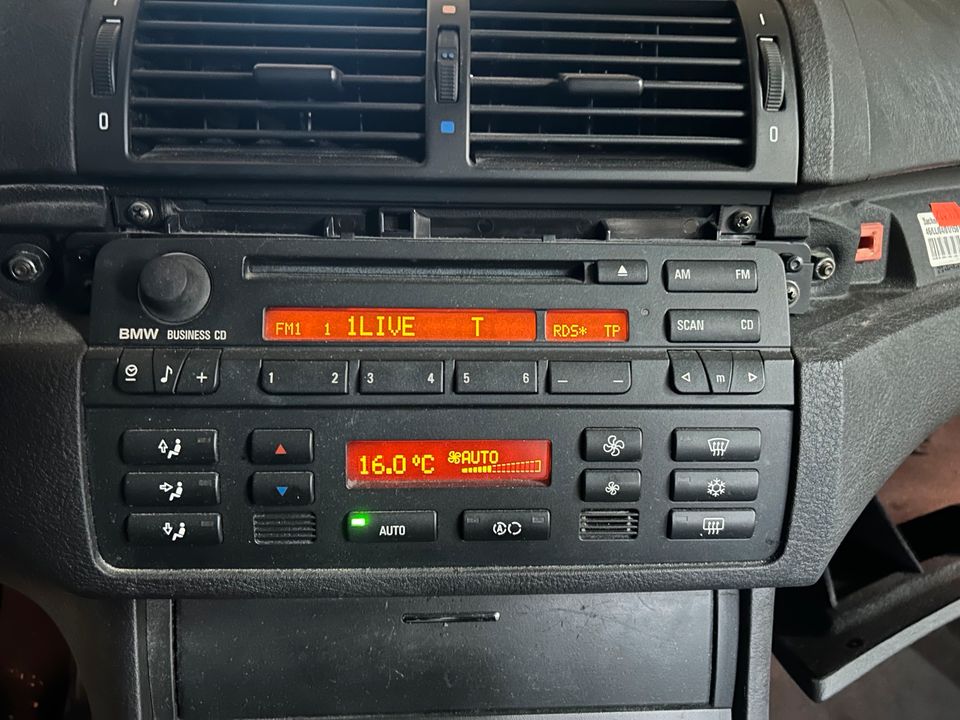 BMW E46 CD Business Radio 65126909882 in Spenge