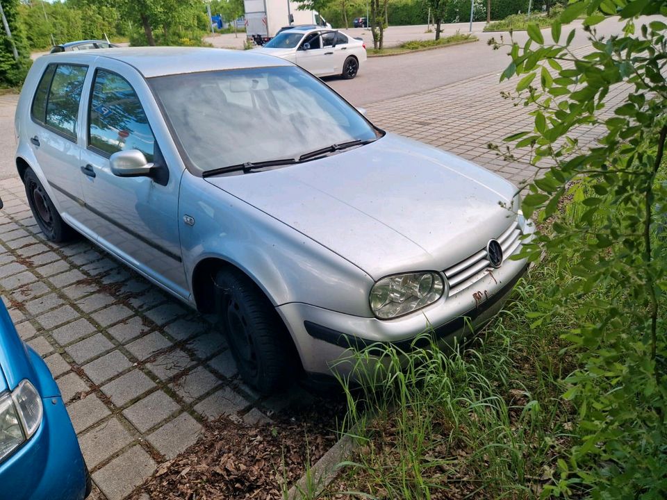 Golf 4 1.6 Automatik in Trostberg