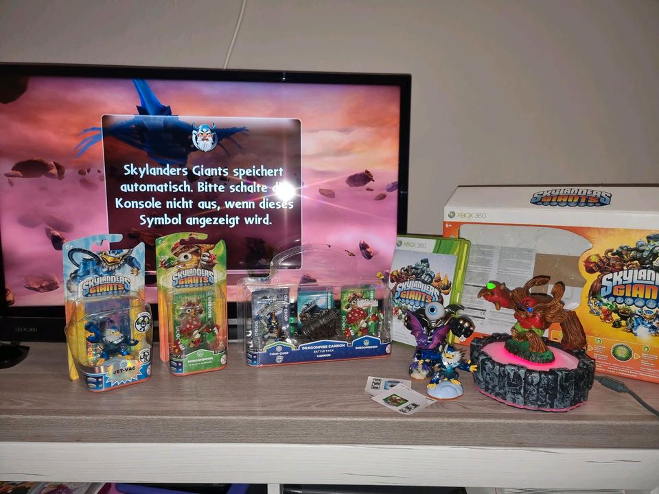 Xbox 360 Skylander Gigants Starterpaket in Strasburg 