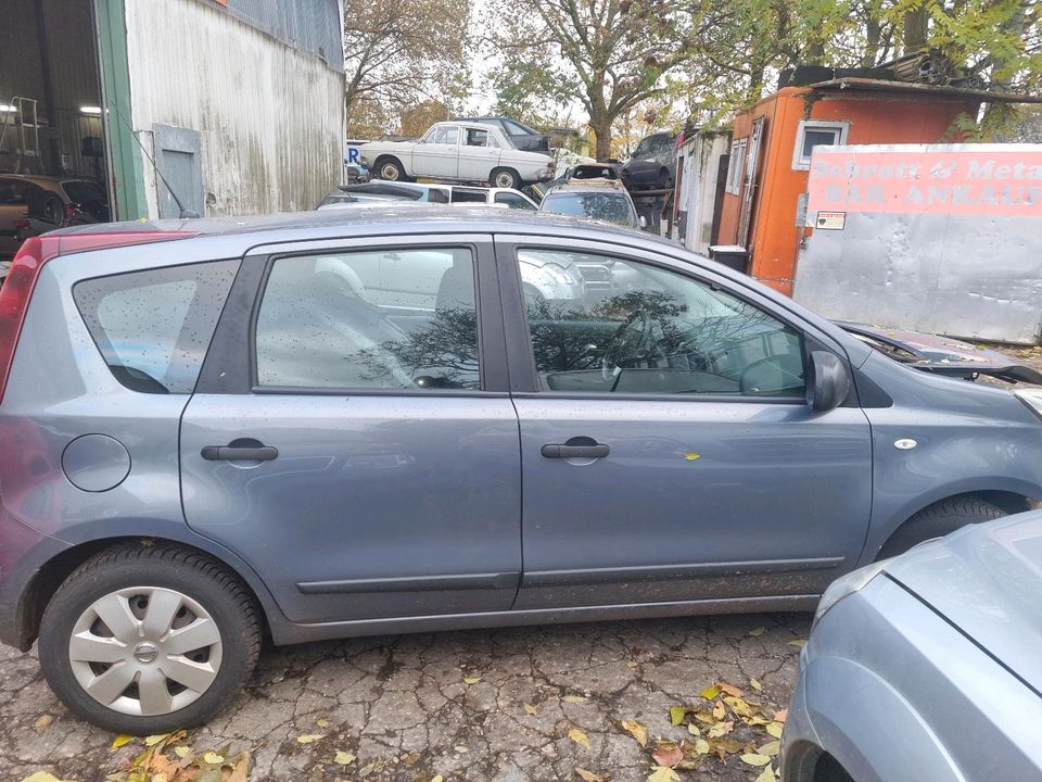 Nissan Note Motor Getriebe Antriebswelle Auspuff Achse Stoßdämpfe in Duisburg