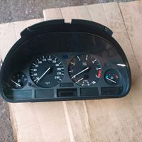 BMW e39 520i VFL Kombiinstrument 8375900 Rheinland-Pfalz - Nimshuscheid Vorschau