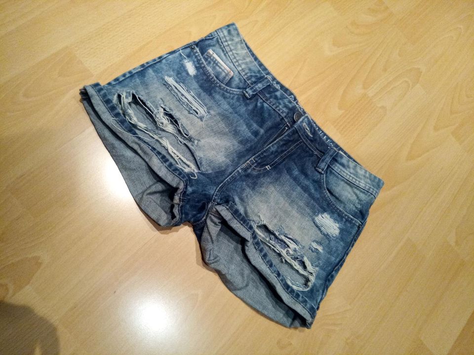 Sexy Jeans Shorts, blau, Gr. S in Plettenberg