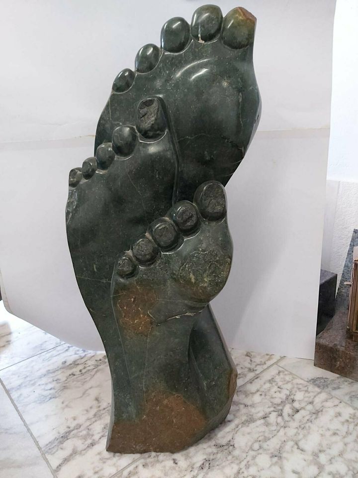 Sale! Afrikan. Skulptur Shona Washington Msonza Fuße stehend 70cm in Günzburg