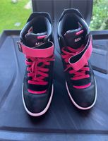 MINI / BMW Turnschuhe Puma schwarz pink München - Berg-am-Laim Vorschau